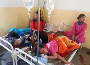 20140821_Cambodia_workers_fainted_foto_RFA.jpg