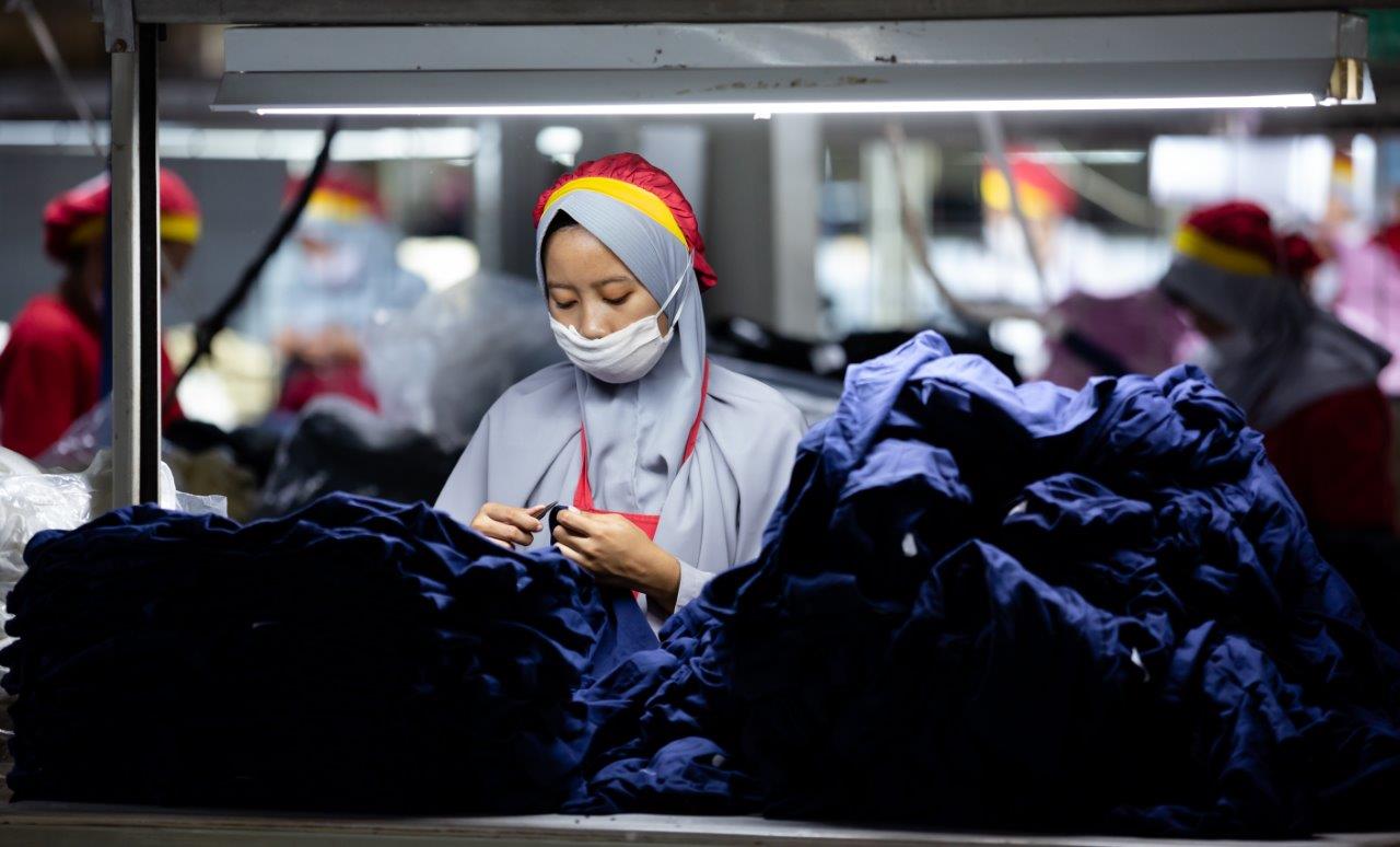 Female garment worker Indonesia